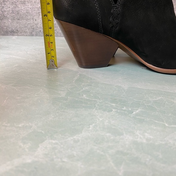 NWOT Frye Reina Cut Out Bootie in black size 9.5 - Picture 6 of 7